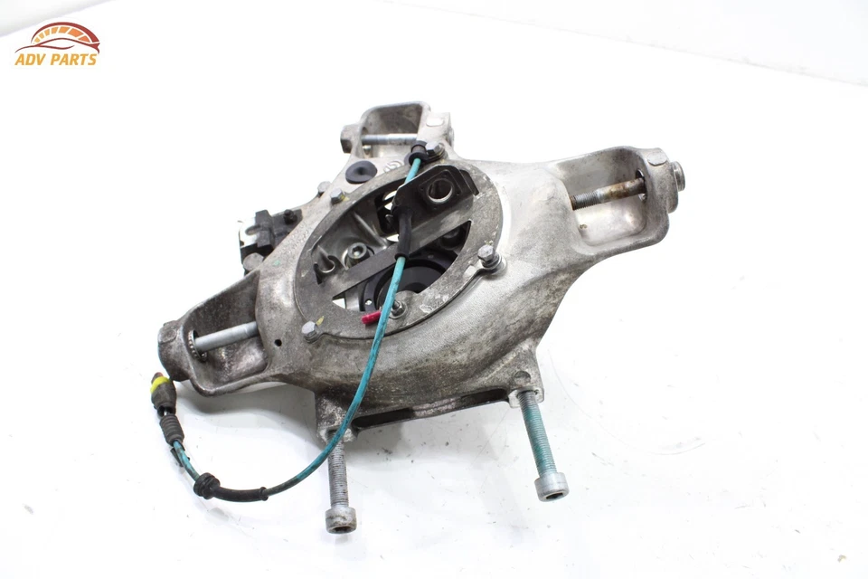 2005 - 2009 FERRARI F430 FRONT RIGHT PASSENGER SIDE SPINDLE KNUCKLE HUB OEM - Image 4 of 4