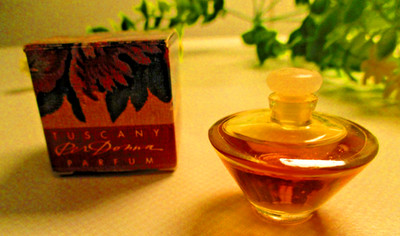 AUS SAMMLUNG PARFUM MINIATUR TUSCANY PER DONNA ARAMIS  3,5 ML REINES PARFUM