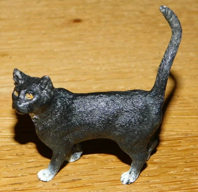 figurine animal SCHLEICH allemande CHAT NOIR BLANC am limes 69 katze cat - Photo 1/4