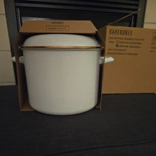 New Barebones Living Enamel Stock Pot  2- gallon Eggshell color