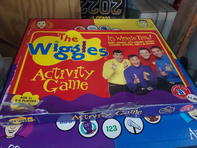 Vintage 2002  The Wiggles Activity Board Game Children Learning 