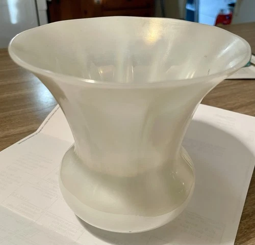 Steuben Carder Trumpet Vase