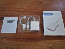 Oyuiasle SD - Micro SD Card Reader for iPhone iPads 2-Way Transfer Plug-N-Play