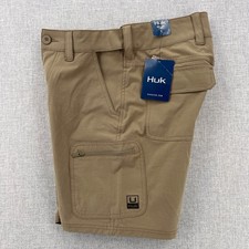 Huk Next Level 7" Fishing Shorts Mens Small Khaki Performance Fishing Tech NWT