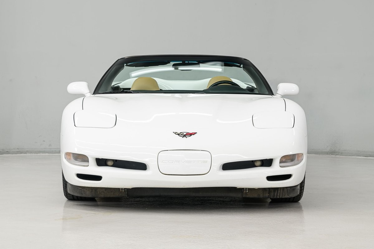 1998 White Chevrolet Corvette   | C5 Corvette Photo 5
