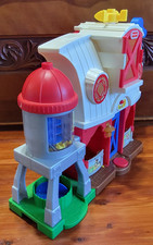 2019 Fisher-Price Little People Caring for Animals Farm Set - BARN ONLY, WORKS!