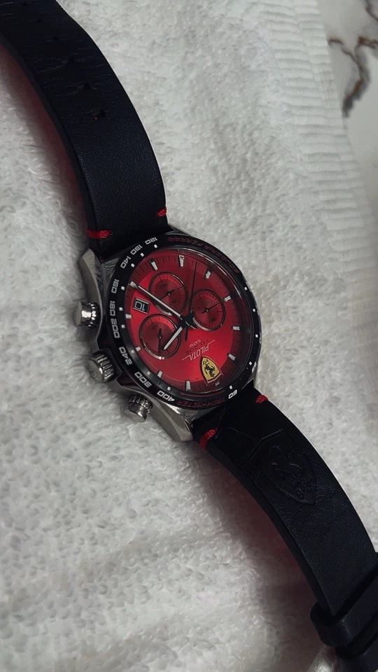 Reloj cronógrafo Ferrari Scuderia Pilota EVO de acero inoxidable para hombre Foto 2 de 4