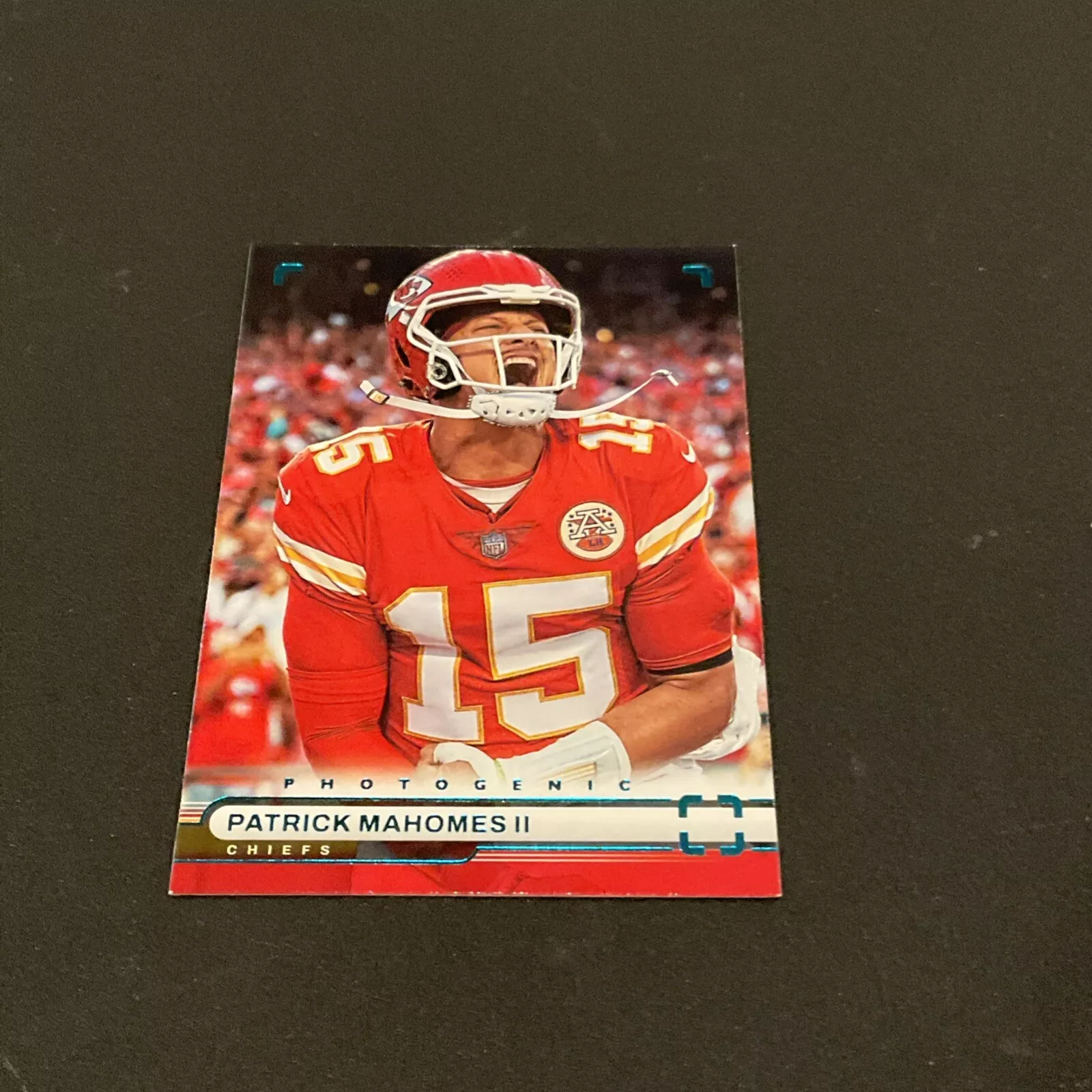 Patrick Mahomes trading card