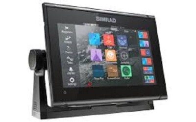 Simrad GO9 XSE Fishfinder Chartplotter 83/200 Transducer and CMAP Discover Maps