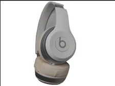 Beats by Dr. Dre Solo2 Over the Ear Headphones  Wired- White ( B0518 )