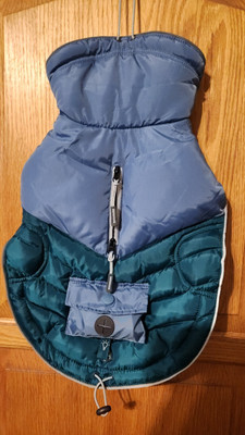 Arcadia Trail Ultra Adjustable Lt. Blue/Green Insulated Coat w/waste Bag Small
