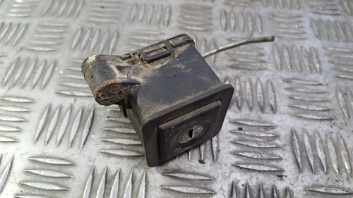 357827571 Heckklappenschloss Heckklappe Stellmotor  Volkswagen Pa DE428185-66