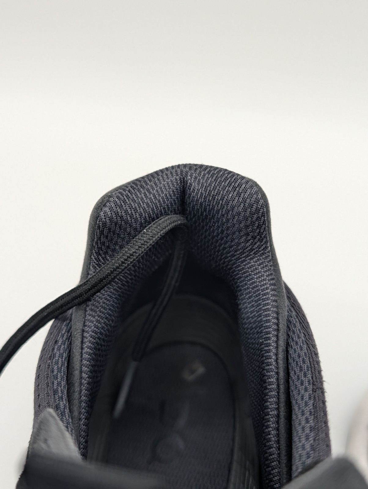 On Cloud Cloudnova Phantom Black Running Athletic… - image 15