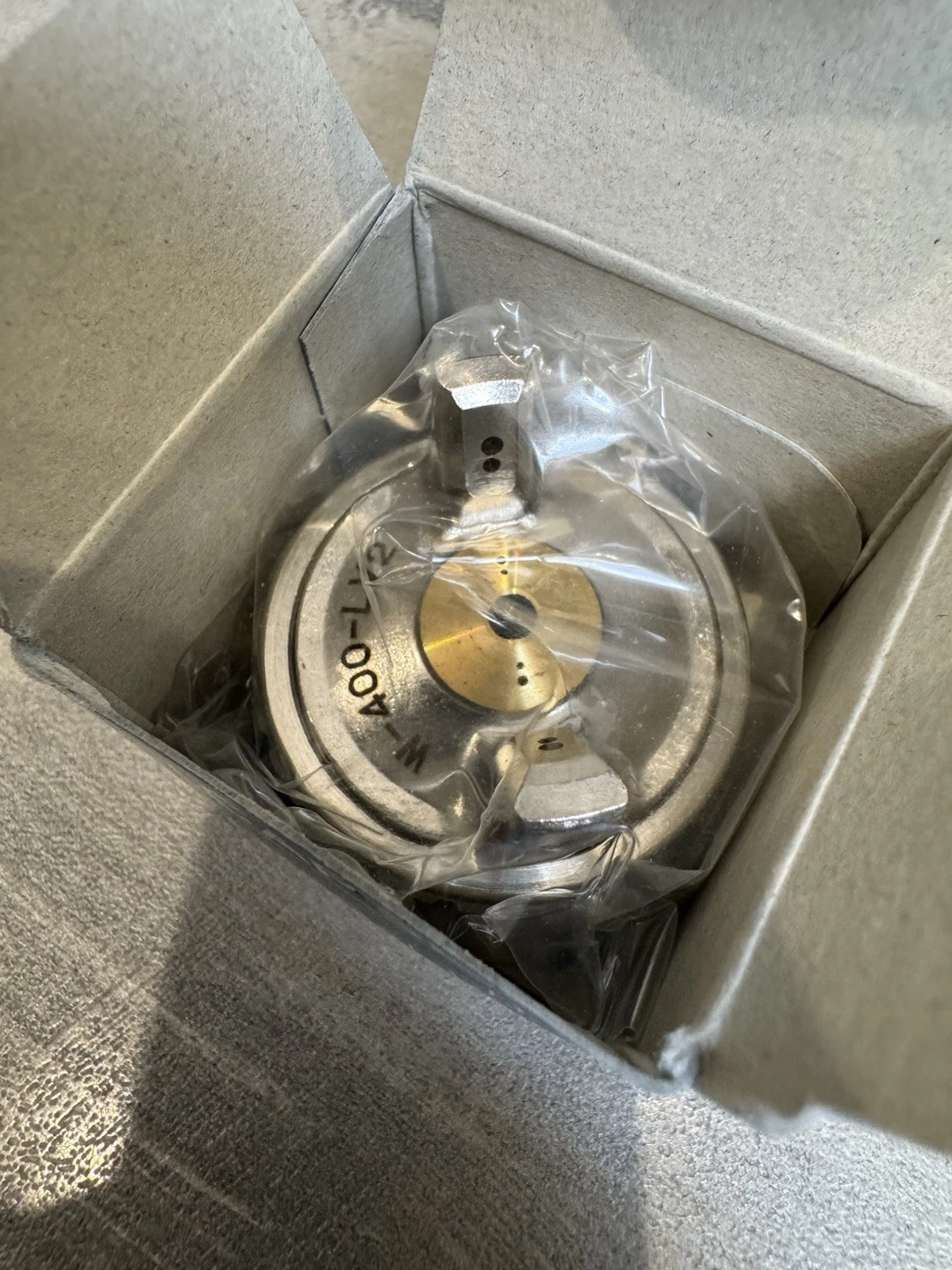 Anest Iwata W400 LV2 Air Cap Set W-400-LV2 Brand New In Box 4