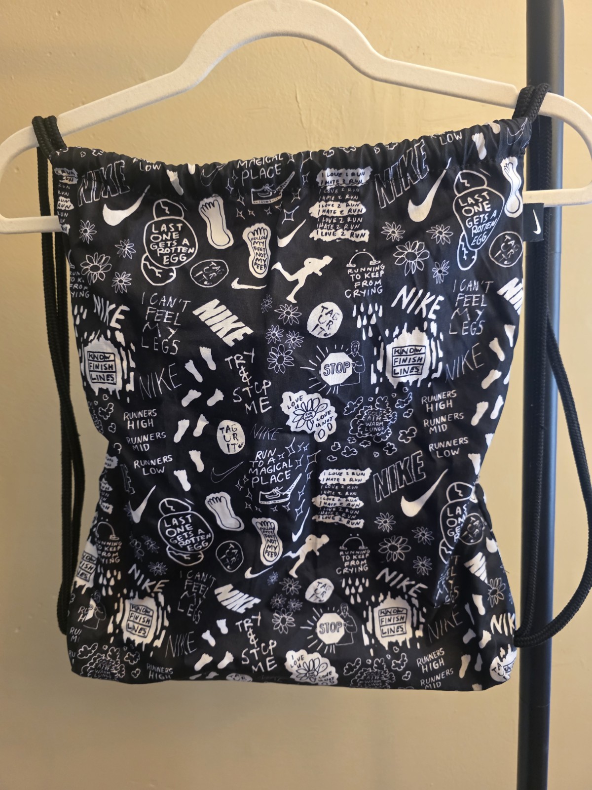 Nike Drawstring Bag - image 1