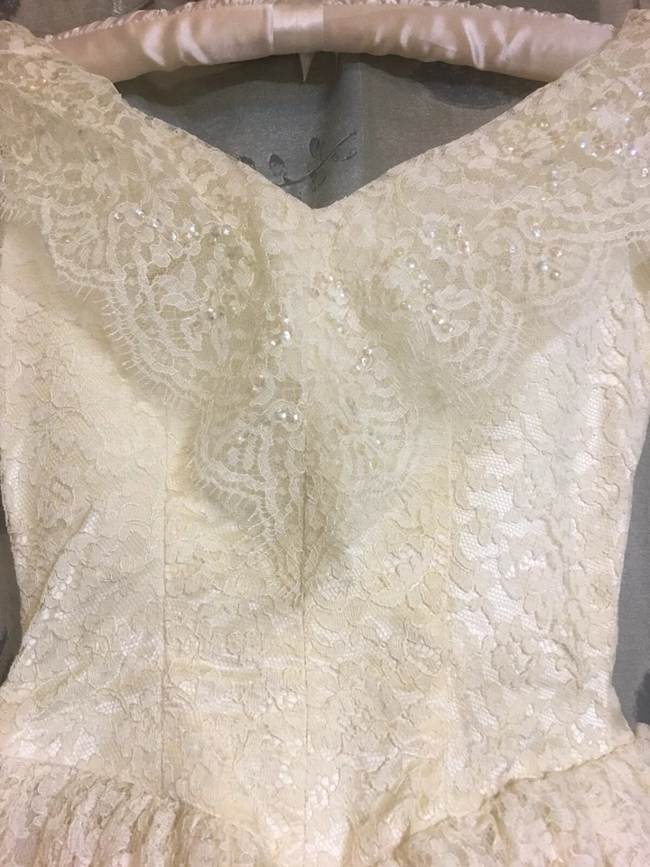 1957 Wedding Dress Tea Style Lace Beads Head Dress Hoop Slip Size 0 Worn Once - Image 2 of 4