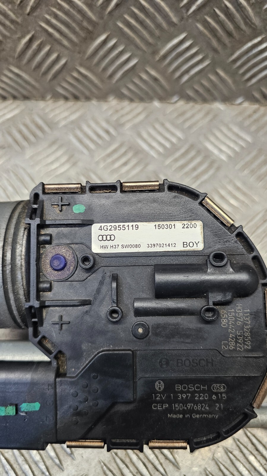 AUDI A6 C7 RHD Front Wiper Motor Bosch 4G2955119 V-0072 for sale  