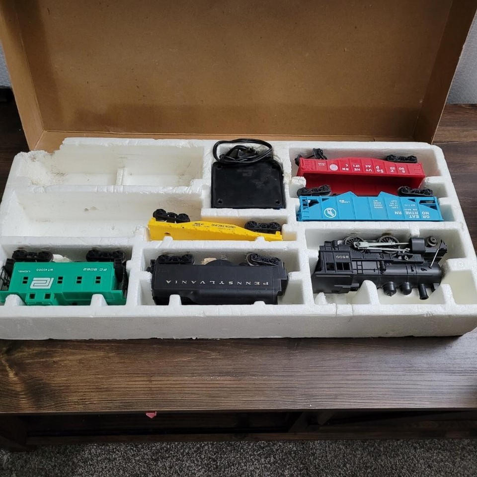 Lionel Thunderball Freight 027 Gauge Electric Train Set 8500 In Box eBay