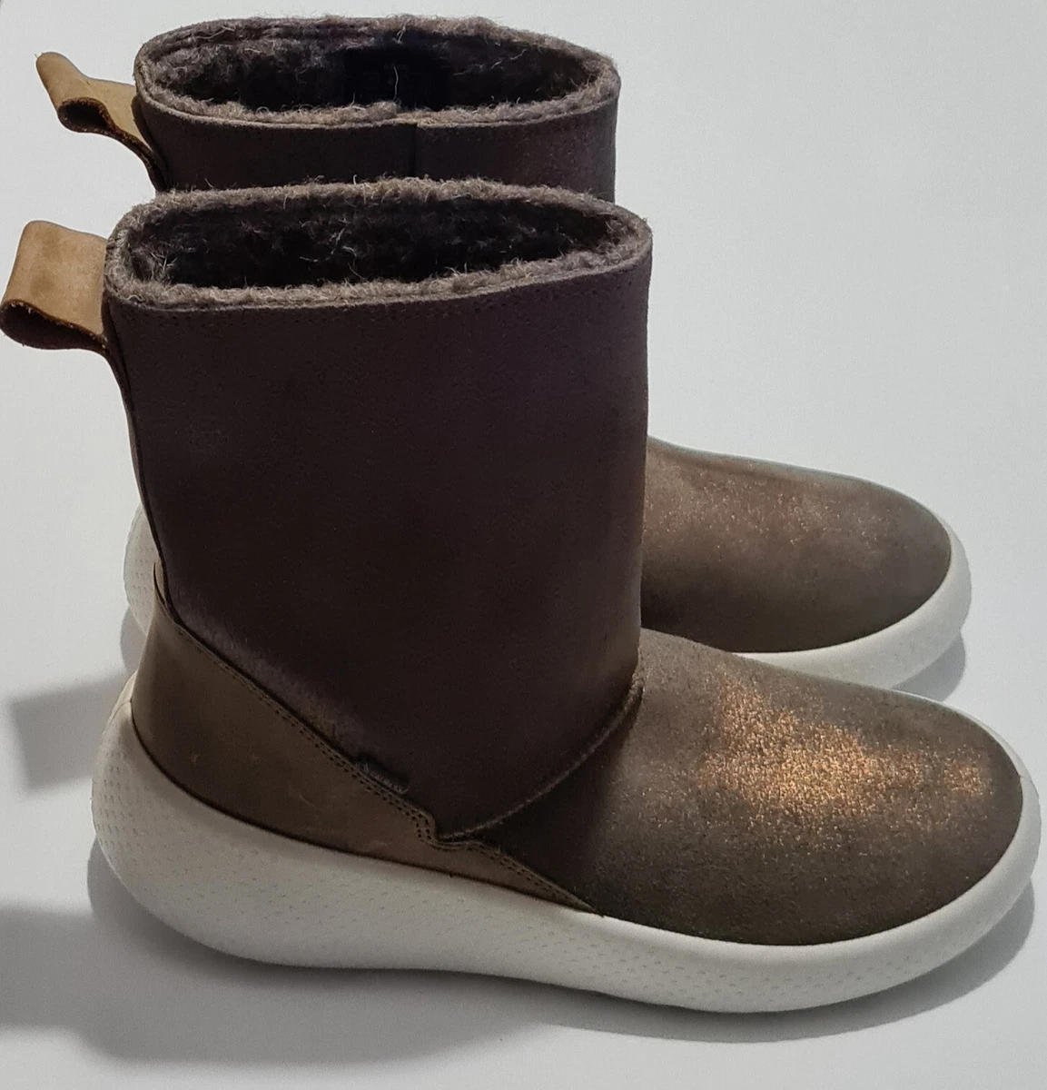 Ecco ukiuk top short boot