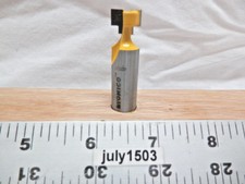 (1) NEW  Yonico 1/2" D Keyhole Carbide Tipped Bit 1/2" Shank T-Slot Track y4