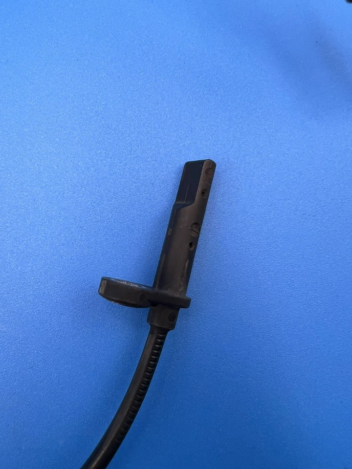 INFINITI Q50 Q60 DELANTERO IZQUIERDO O DERECHO ABS RUEDA SENSOR TIRA AZUL 47910-4GA0A Foto 3 de 4