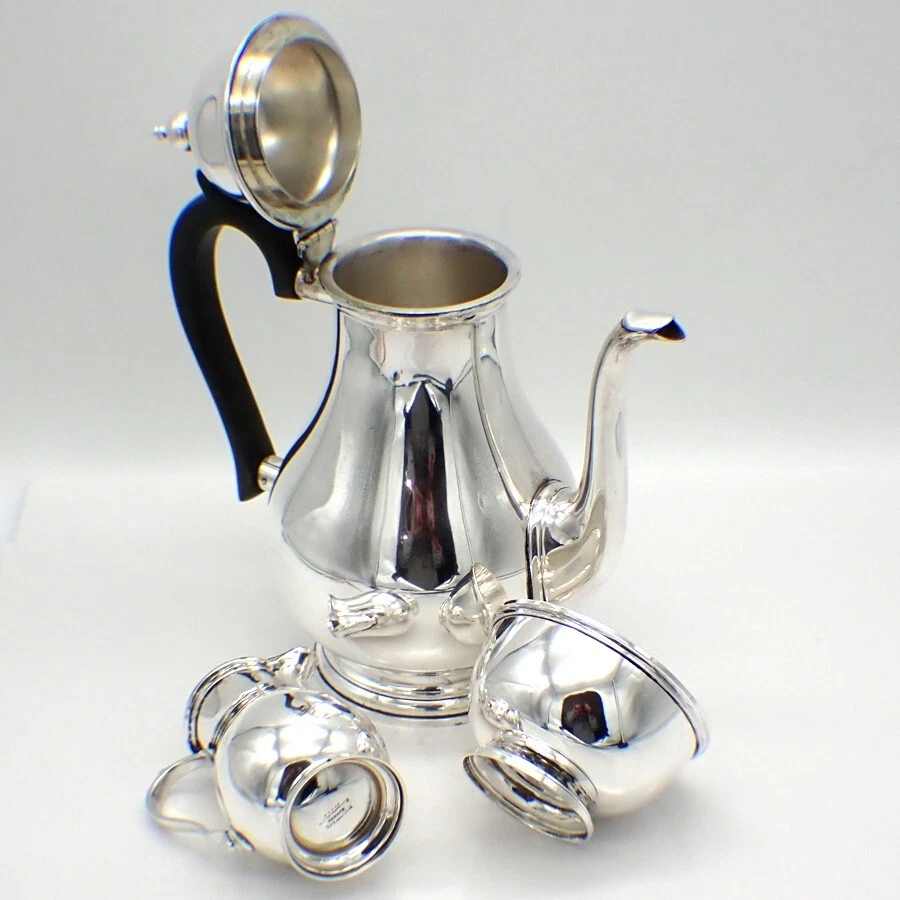 Juego de té de tres piezas Tiffany Queen Anne de plata de ley sin mono Foto 2 de 4