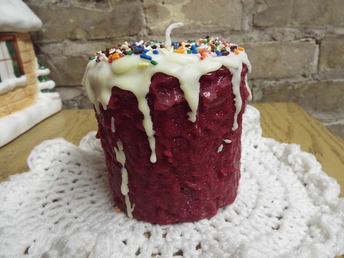 HIGHLY SCENTED BIRTHDAY CAKE CANDLE - YOUR CHOICE OF COLORS & FRAGRANCE- WOW!!! - Picture 3 of 4