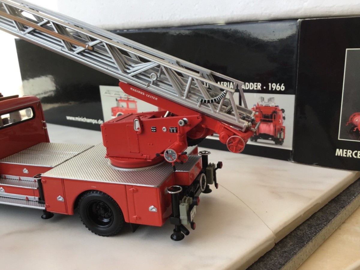 Miniature Minichamps 1/43 - Mercedes-Benz Pompier 1113 Avec échelle - 1966 - Neuve