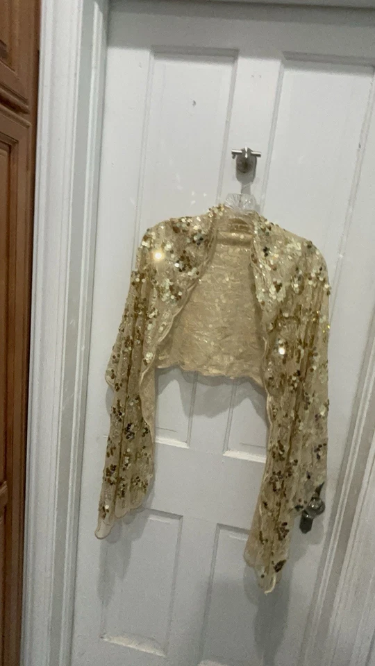 Betsey Johnson Cejon Gold Sequined Evening Wrap Shawl Scarf Prom Wedding Party - Image 3 of 4