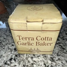 Boston Warehouse for Williams-Sonoma Terra Cotta Garlic Baker | New in Box 