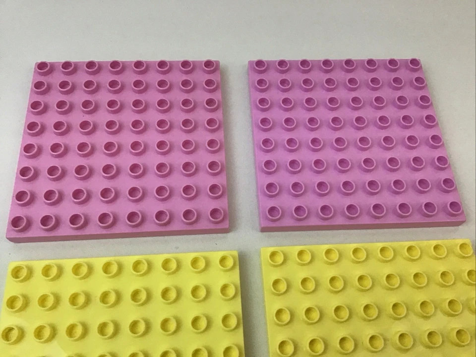 Lego Duplo Placas Base Amarillas y Rosa 8X8 Piezas de Repuesto Castillo Palacio Princesa Foto 4 de 4