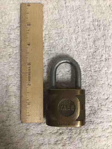 Vintage Yale Super Pin Tumbler Graphite Lubricated Brass Padlock Pad Lock No Key - Picture 7 of 7
