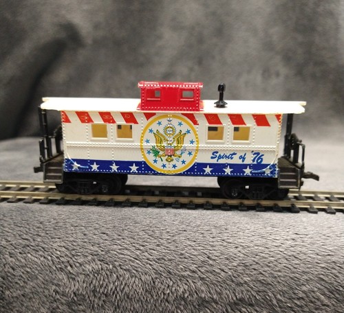 life like trains 7602 double hearder set with caboose