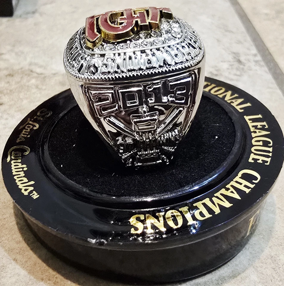 NIB St Louis Cardinals 2013 NL Champions Mystery Replica Ring SGA Yadier Molina  - Image 3 of 4