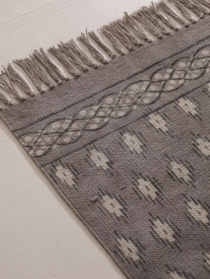 Boho Cotton Area Rug Gray Tribal Print with Decorative Borders Floor Carpet Mat - Image 4 of 4