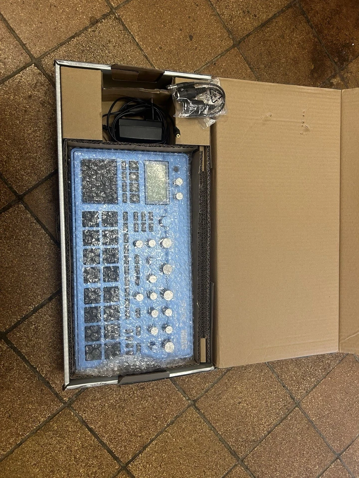 Korg Electribe 2 BL Synthesizer - Blau im top gepflegten Zustand. - Bild 4 von 4