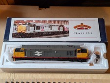 Bachmann OO Gauge 32-379 Class 37 678 BR Railfreight Red Stripe - DCC Fitted