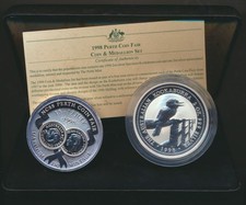 Australia: 1998 2 x 2oz Silver Kookaburra Coin & Medal Set Limited Coin Fair set