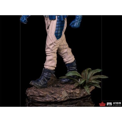 THE SUICIDE SQUAD STATUE PEACEMAKER JOHN CENA 24 cm IRON STUDIOS DISPO