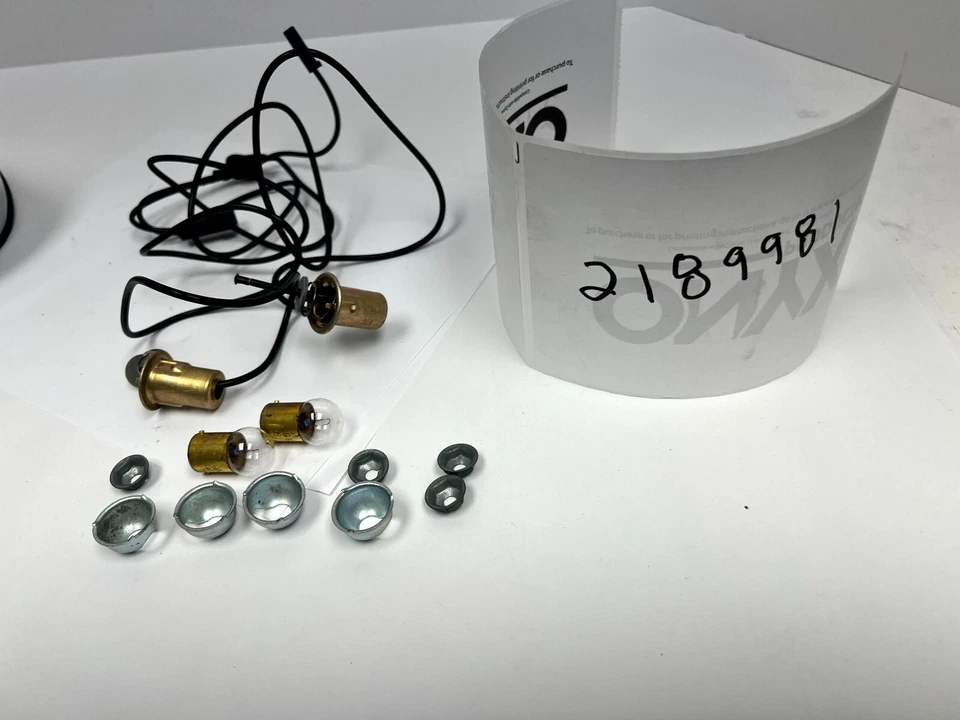 Dodge Phoenix Dart 1961 equipamiento de luces traseras laterales del conductor izquierdo 2189981 nuevo en stock Foto 2 de 4