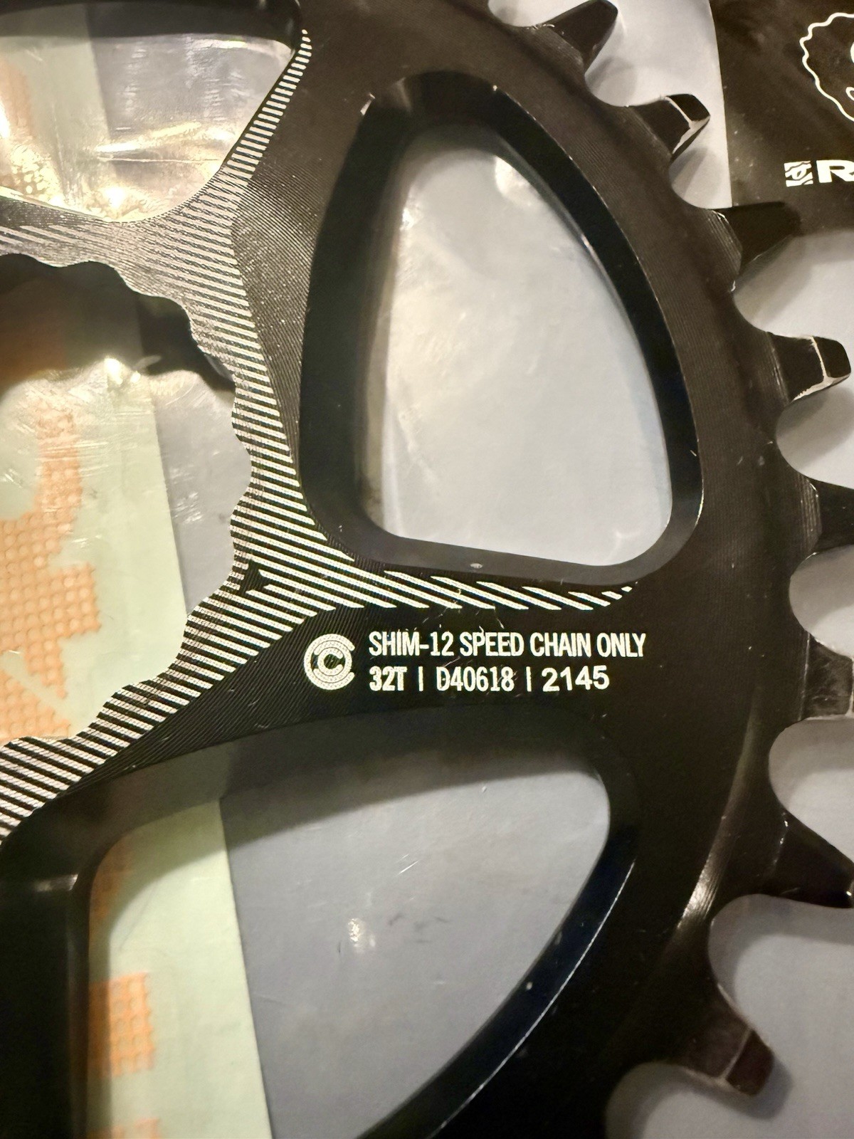 RaceFace Narrow Wide Direct Mount CINCH Chainring for Shimano 12-Speed, 32t