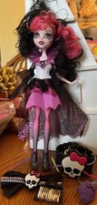 Monster High Ghouls Rule Draculaura Lote de 5 Artículos Muñeca, Conjunto, Zapatos, Extras