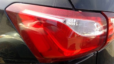 Used Left Tail Light Assembly fits: 2020 Chevrolet Equinox w/o LED quarter panel