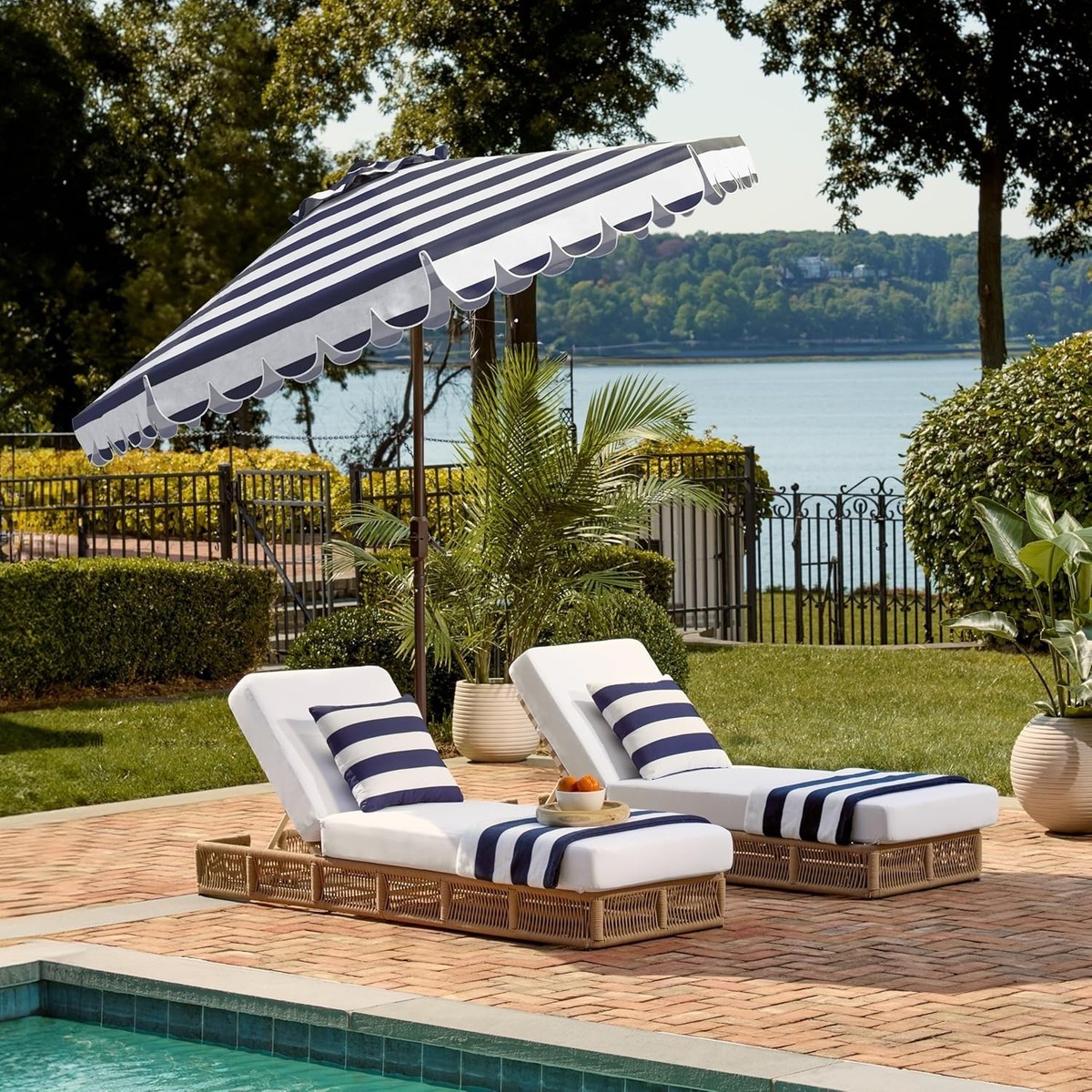 automatic open patio umbrella 10ft Square Hydraulic Cantilever with Air Ven and fade Above Height 2 Series 9'