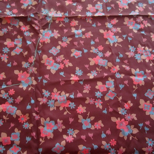50cm x 92cm Grape Purple Floral Vintage David Jones Vintage Cotton Fabric 1960s - Picture 3 of 5