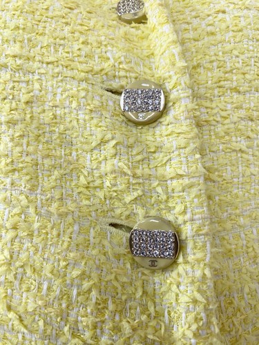 Bright CHANEL Lemon Yellow PASTEL Cruise Resort 2012 Tweed Skirt Suit RUNWAY ! - Picture 7 of 22