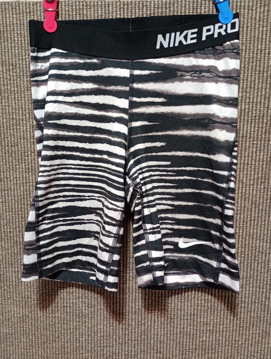 NIKE Pro black white design compression shorts Small 7 1/2