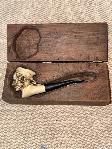 Vintage Edmund Pipe Co. 5” Hand Carved Old Sailor Face Pipe and Wood Case - Picture 14 of 17