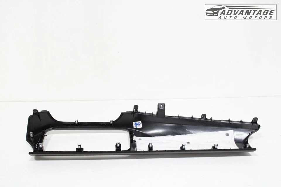 2021-2024 Nissan Kicks painel central rádio tela tampa moldura painel acabamento OEM - Imagem 3 de 4