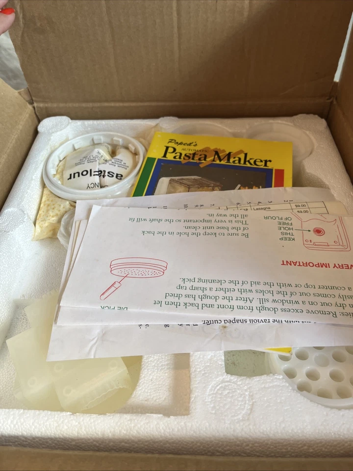 NEW Vintage Popeil Automatic Pasta Maker 24 Attachments Accessories Instructions - Image 2 of 4